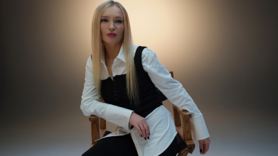 Співачка з Луцька презентувала новий кліп — історію про сміливість і кохання