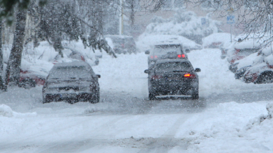 Волинь накриє негода: сильний вітер, снігопади та ожеледиця на дорогах