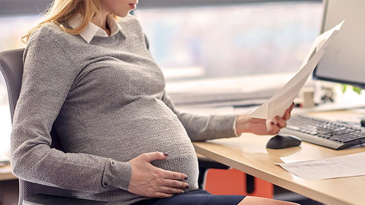 Стаж у декреті: чи зараховують роки відпустки по догляду за дитиною для пенсії