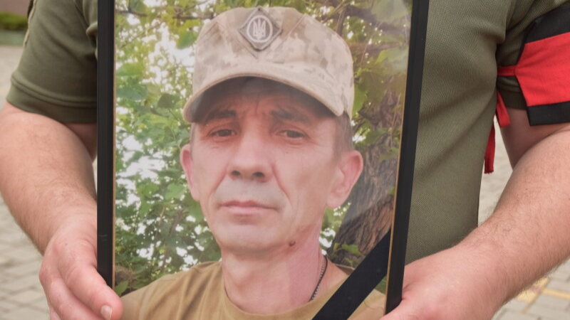 Загинув поблизу Слов’янська: у Луцьку попрощалися із воїном Андрієм Лящуком