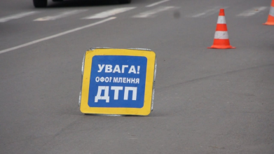 У Луцьку авто збило жінку, її доправили у лікарню