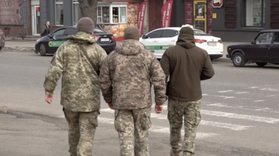 У Луцьку судили працівника ТЦК, який за 4 тисячі доларів мав зняти з розшуку і знайти бронювання чоловікові