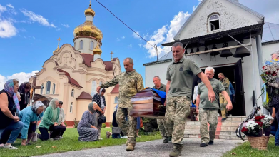 Воював за Україну з 2017 року: на Волині попрощалися із полеглим Захисником Юрієм Сергеєвим