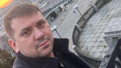 Здійснили понад 30 поїздок у зону бойових дій: волонтера з Волині відзначили національною премією