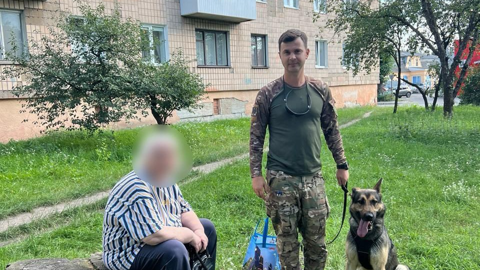 На Волині знайшли 75-річну жінку, яка загубилася: допоміг службовий собака