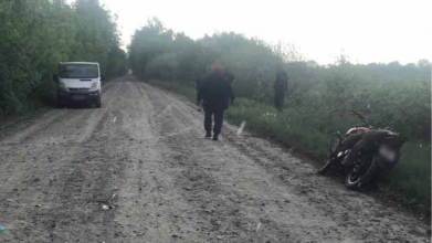 На Волині мотоцикліст впав на дорогу, він отримав політравму та численні переломи