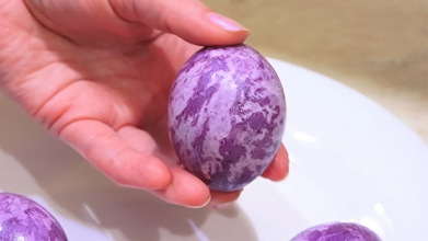 Ідеальні великодні яйця: як варити без тріщин і білка, що витікає