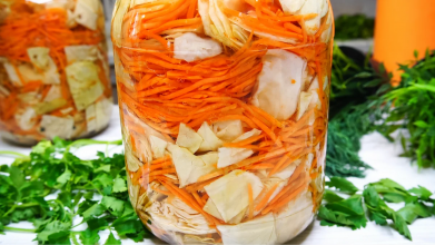 Капуста по-корейськи на зиму: простий рецепт хрумкої закуски, яка зберігається до весни