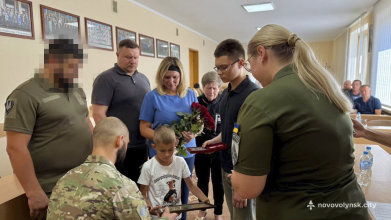 У день народження полеглого Дмитра Аршуліка з Волині сім'ї Героя вручили його посмертні нагороди