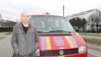 Попри церебральний параліч керує автомобілем  і перемагає в шашках: історія волинянина