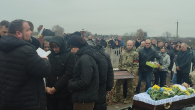 Після довгої боротьби з хворобою зупинилося серце: на Волині попрощалися з Героєм Русланом Марчуком