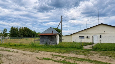 Під Луцьком за 6 мільйонів продають унікальну ферму для вирощування креветок і раків