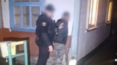 Волинянин, який побив знайому і погрожував поліцейським гранатою, перебуватиме під вартою