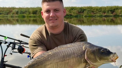 На Волині рибалки спіймали коропа-гіганта вагою понад 16 кг