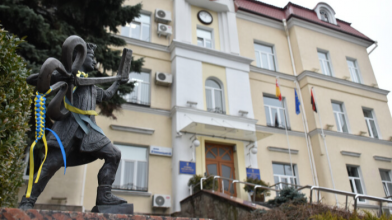 У Луцьку гуртожиток від Гнідавського цукрового заводу перейшов у комунальну власність