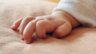 На Рівненщині немовля померло у лікарні: мати звинувачує лікарку