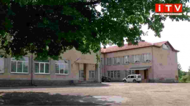 вчителька забрала телефон у дівчинки з цукровим діабетом