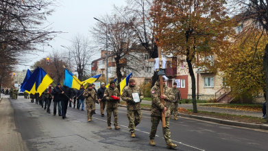 Поховали в переддень дня народження: на Волині попрощалися із Героїнею Мариною Ізотовою