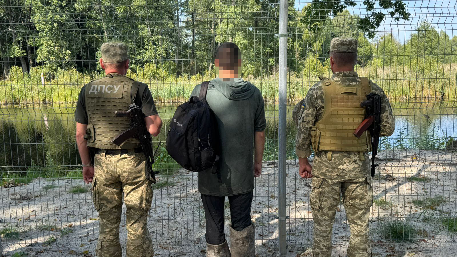 На Волині зловили двох чоловіків, які хотіли незаконно втекти за кордон