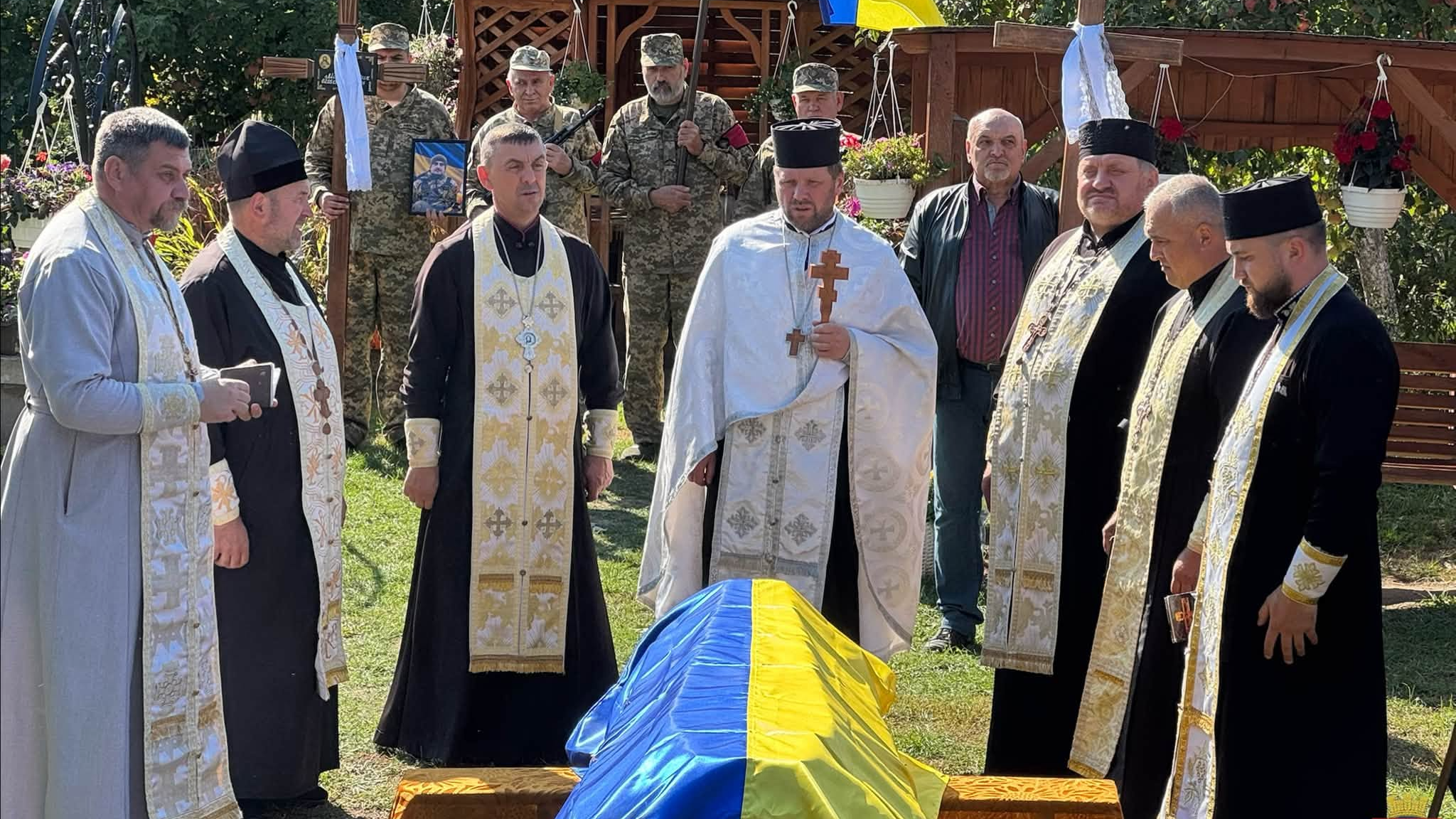 На Волині зустріли траурний кортеж із тілом загиблого захисника Юрія Шпака