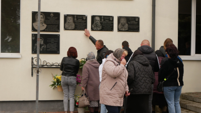 У ліцеї на Волині відкрили меморіальні дошки трьом загиблим випускникам – захисникам України