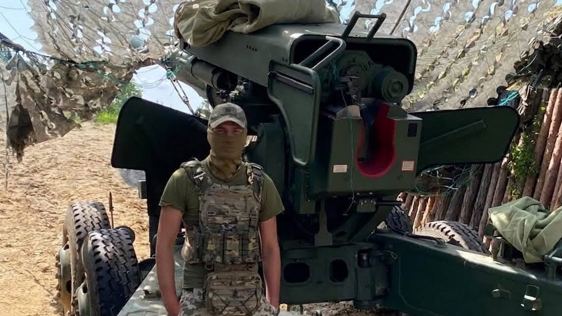 Від водія лікарів до командира гармати: історія прикордонника з Волині, який воює на передовій