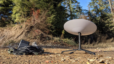 Чому Starlink став критично важливим для України: зв’язок, що тримає країну разом