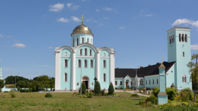 Справа знову затягується: суд відклав розгляд апеляції московського патріархату щодо Успенського собору на Волині