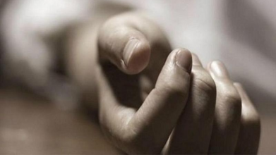 У Луцьку жінка померла на грядці у дворі