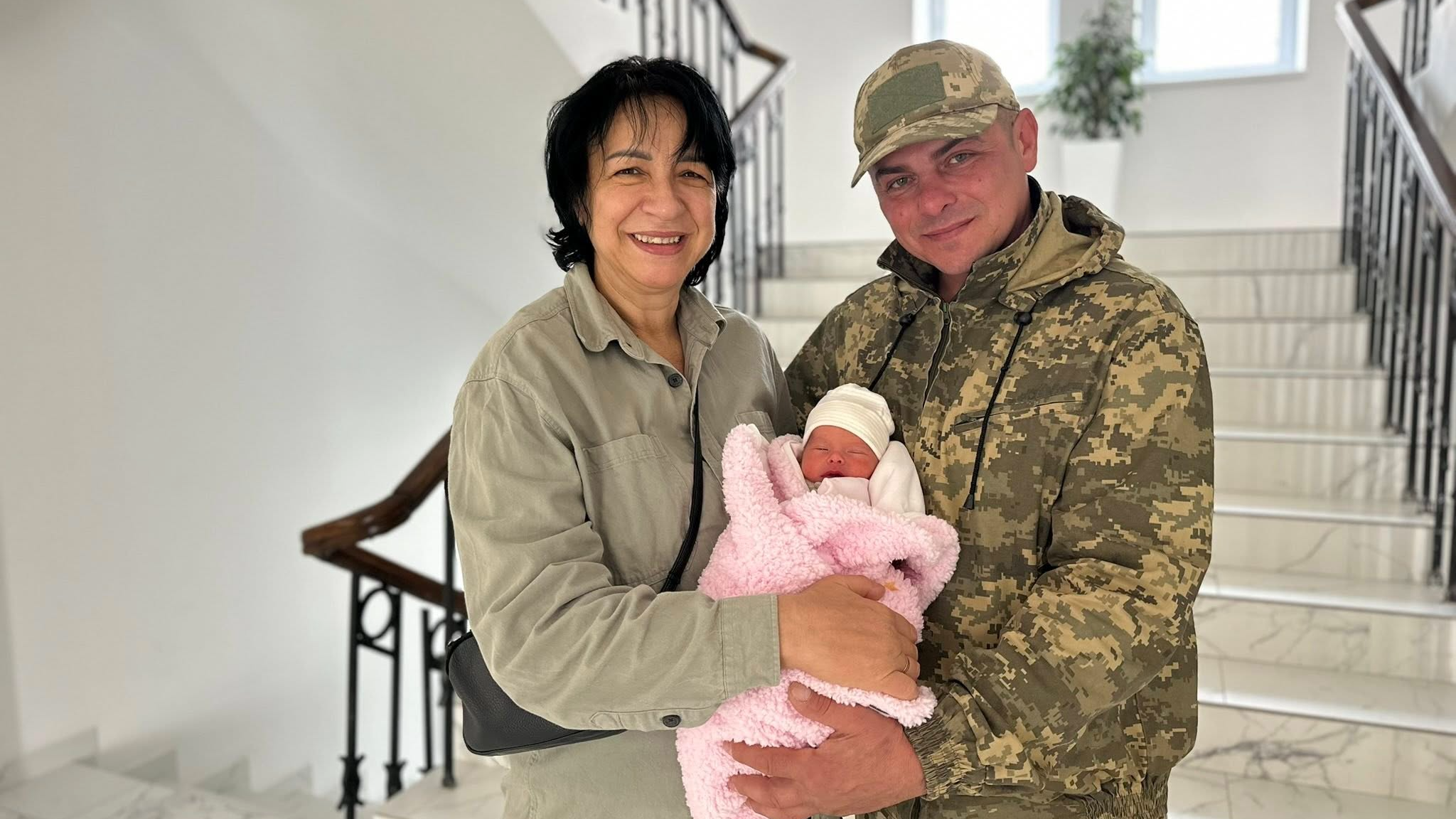 У Львові 52-річна військова народила дитину