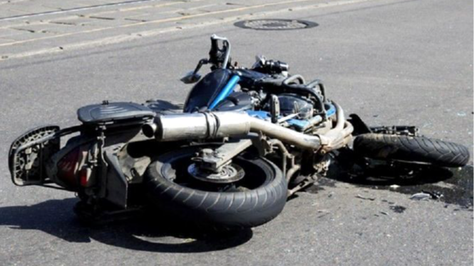 У Луцькому районі мотоцикліст врізався у бетонну огорожу, він травмувався