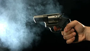 У Луцьку неповнолітній хлопець знайшов револьвер батька і вистрелив з нього