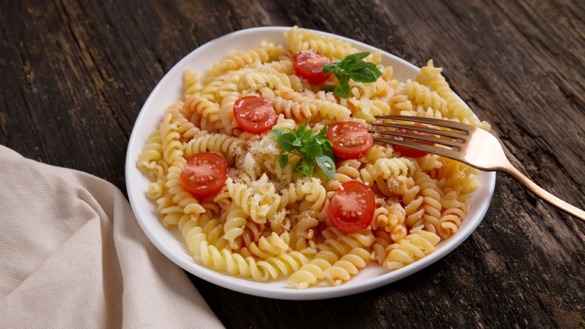 Як варити макарони, щоб вони не злипалися: простий лайфхак