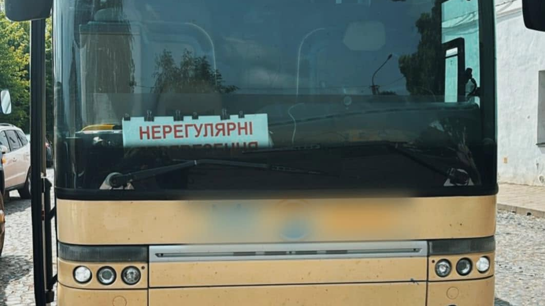У Луцьку водій автобуса, що перевозив дітей, їздив із підробленими документами