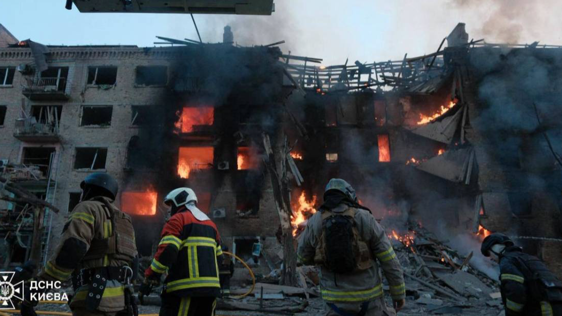 Вночі Росія масовано атакувала Київ ракетами та дронами - що відомо