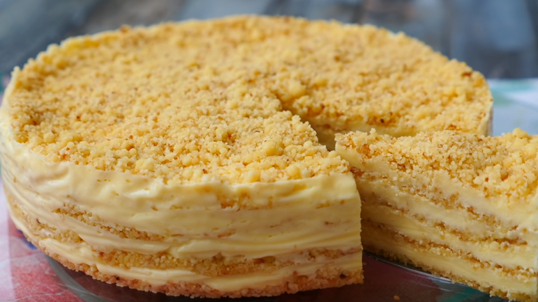 Торт «Пломбір» без духовки: ніжний десерт на сковороді