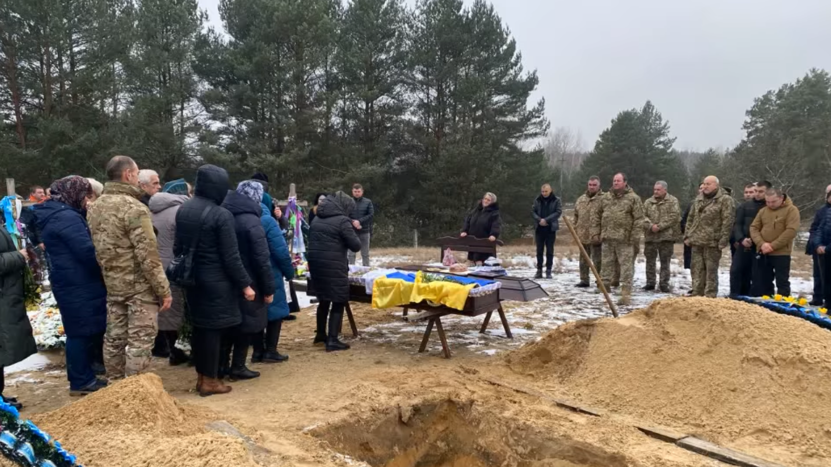 Через важкі поранення перебував на лікуванні та чекав на операцію: на Волині поховали 31-річного Героя Володимира Мартинюка