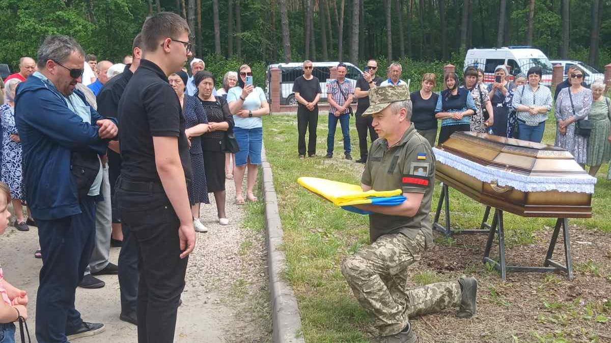 У Ківерцях попрощалися з воїном Володимиром Зелінським, який загинув на ...