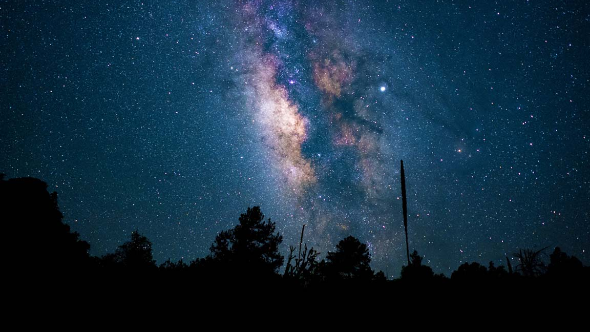 Гороскоп на 8 листопада: пошук покликання у Водоліїв та перешкоди у Близнюків