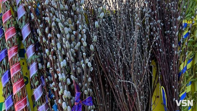 Коли у Луцьку освячуватимуть вербу та чи можна прийти після служби