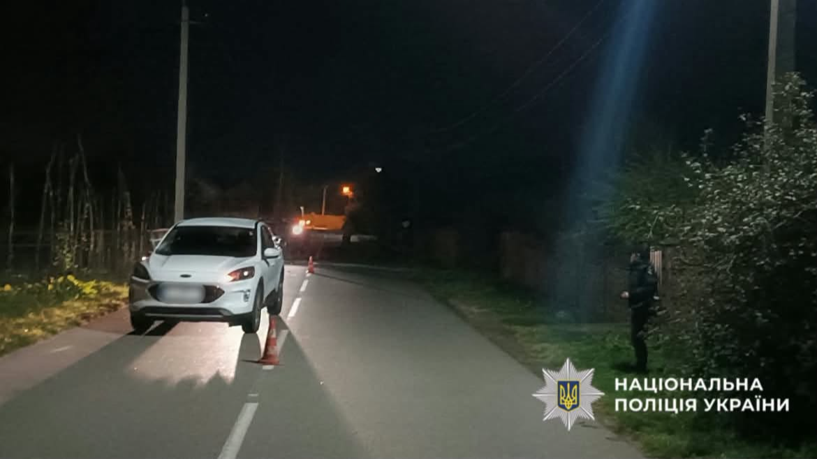 На Львівщині під колеса автомобіля потрапив 32-річний волинянин