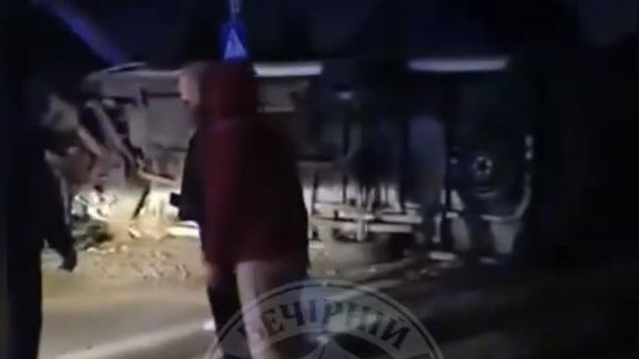 На Волині бус злетів у кювет і перекинувся: постраждали четверо молодих людей