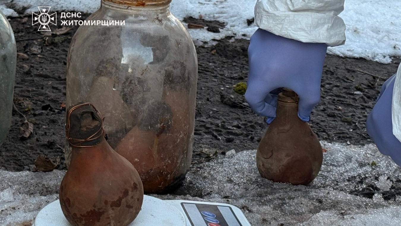 У Житомирі знайшли 15 кілограмів ртуті на території приватної ділянки