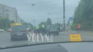 У Луцьку розшукують водія, який втік після ДТП