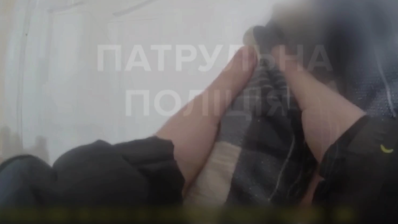 Впав і не міг підвестися: у Луцьку чоловік після інсульту потребував допомоги