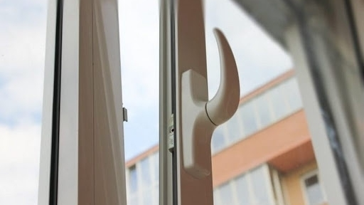 У Києві загинув 10-річний хлопчик через падіння з висоти: що сталося