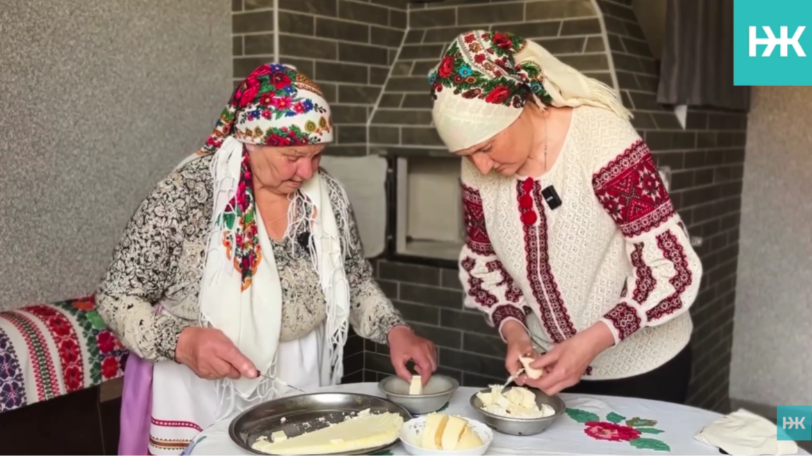Як на Волині готують домашній сир у маслі
