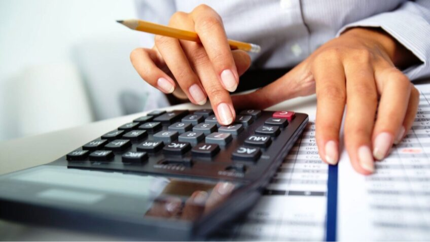 На Волині суд ухвалив рішення про стягнення з жінки 100 тисяч гривень кредитного боргу