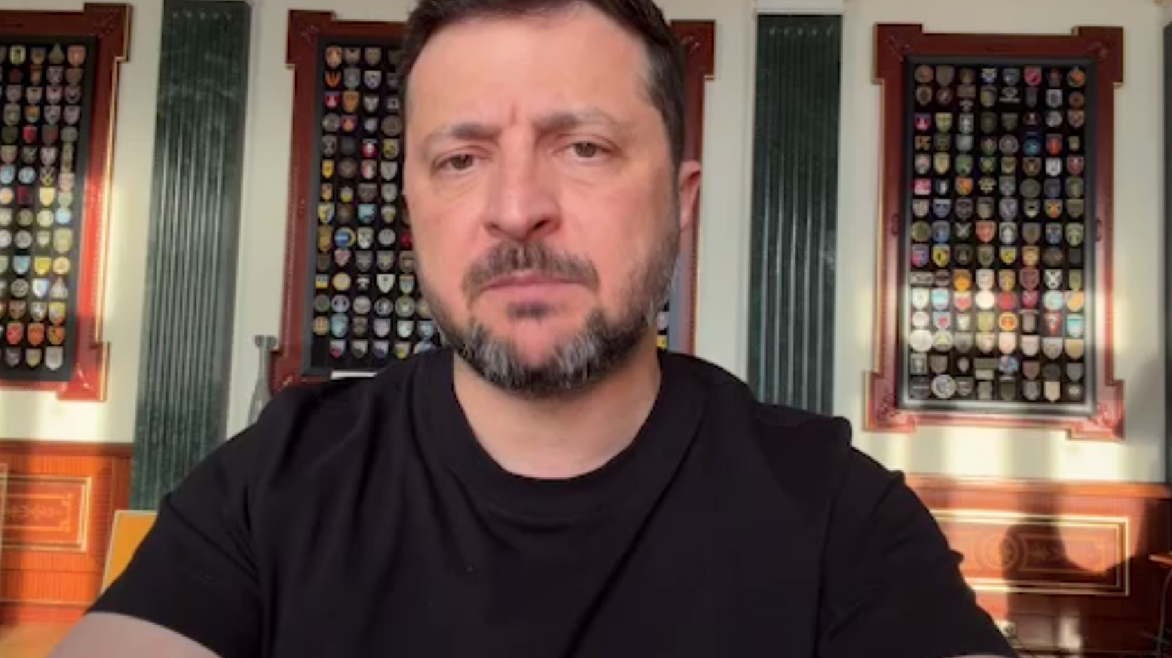 «Бережіть життя»: Зеленський попередив про небезпеку масштабного удару РФ