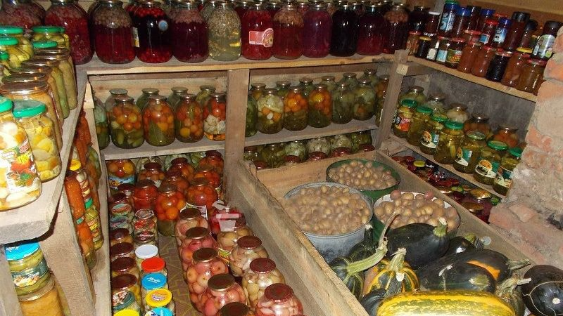 Користь чи шкода? Кому не варто їсти закрутки - пояснюють експерти